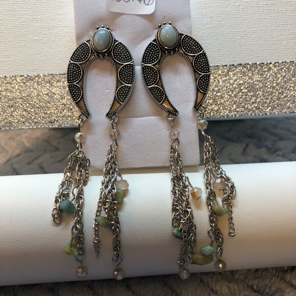 Horseshoe pendent pierced earrings - Picture 2 of 6